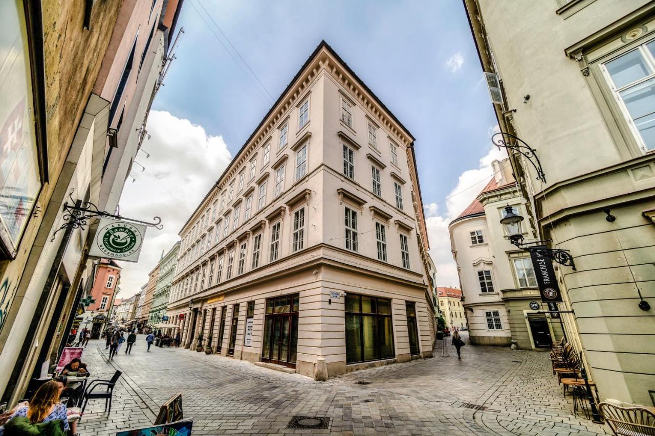 Laurinska 1 Apartments Bratislava Eksteriør billede