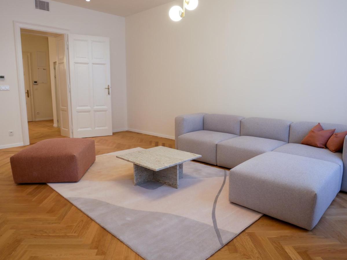 Laurinska 1 Apartments Bratislava Eksteriør billede