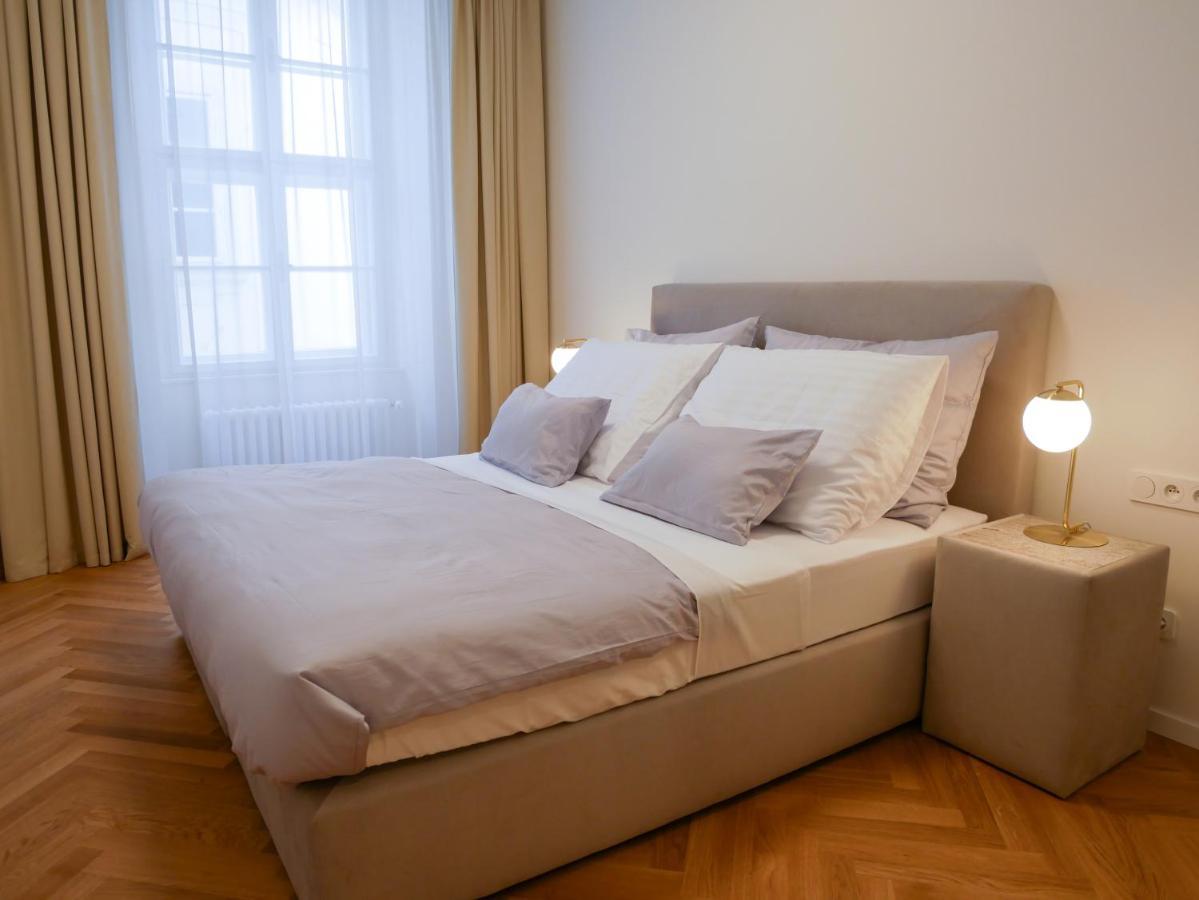 Laurinska 1 Apartments Bratislava Eksteriør billede