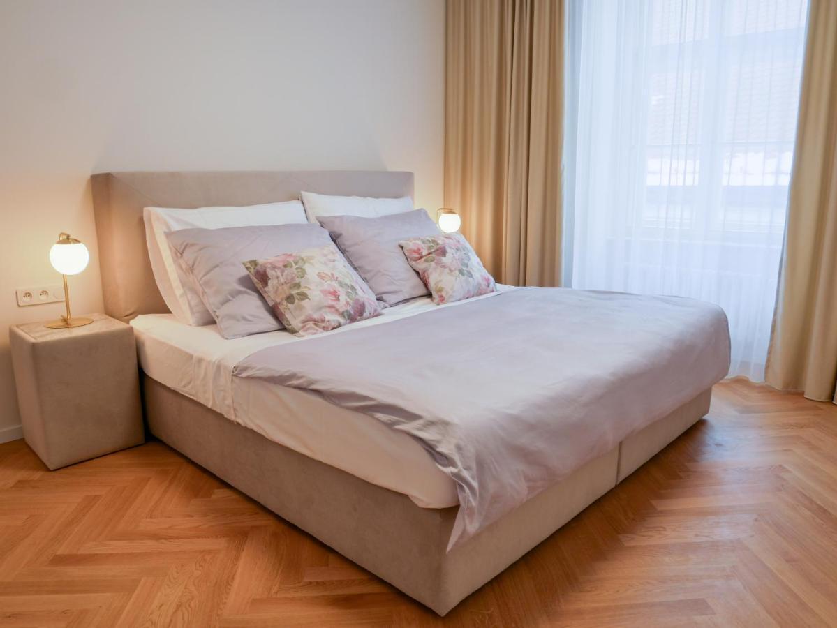 Laurinska 1 Apartments Bratislava Eksteriør billede