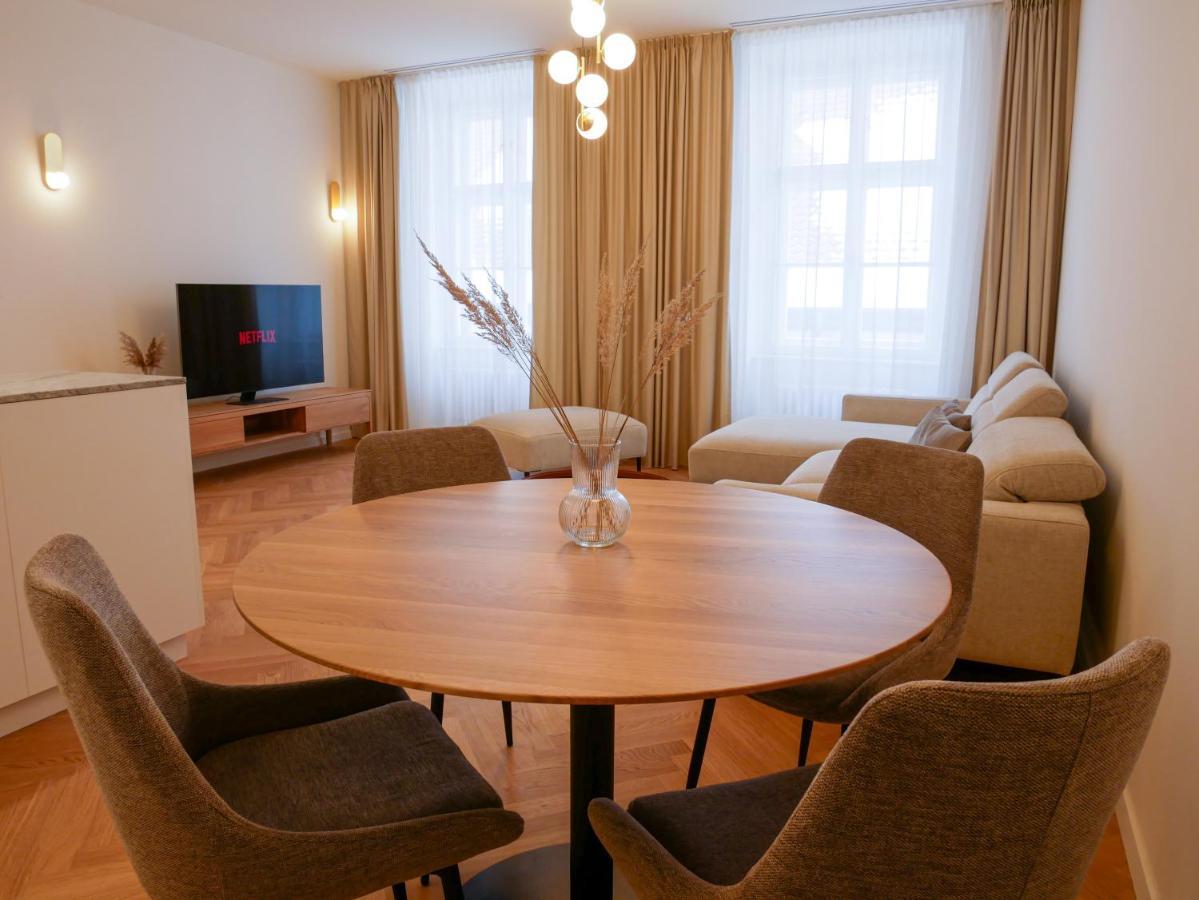 Laurinska 1 Apartments Bratislava Eksteriør billede